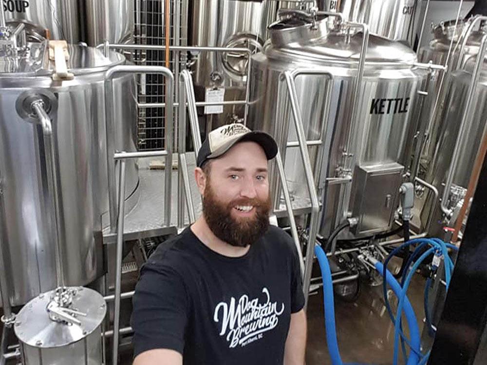 Dog Mountain Brewing Co in Canada-Complete 7 bbl brewin